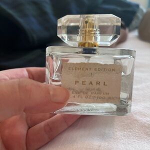 Element Edition Pearl perfume